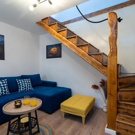 Duplex Domi
